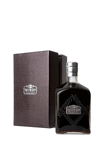 Brandy Tradición Platinum Solera Gran Reserva con Estuche