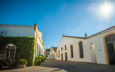 Exterior de la bodega