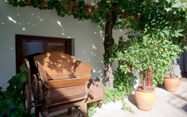 Patio rústico de la bodega