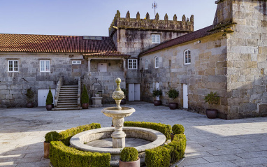 Vista exterior del pazo