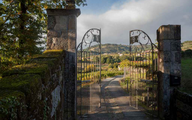 Entrada a la propiedad