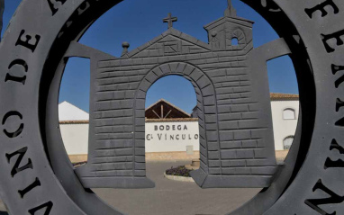 Fachada de bodega El Vínculo 