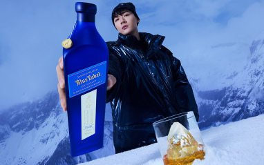 Johnnie Walker Blue Ice Chalet con Estuche Bolso